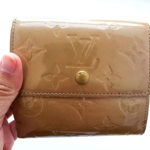 Authentic Louis Vuitton Vernis Compact Wallet